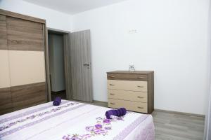 Apartments with parking space Zavalatica, Korcula - 4459