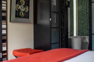 Corinda Contemporary