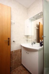 Apartments by the sea Orebic, Peljesac - 4490