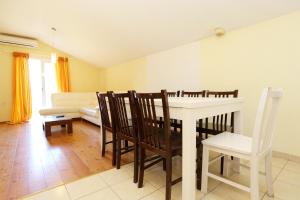 Apartments and rooms by the sea Zuljana, Peljesac - 4576