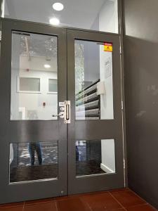 410 247 studio gouger st Ex hotel room in city