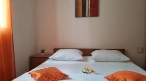 Apartments by the sea Cove Bristova, Hvar - 5716