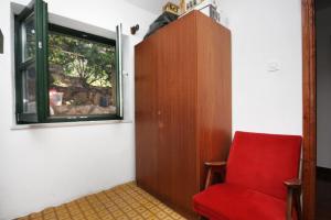 Seaside secluded apartments Cove Zavala - Gdinj, Hvar - 5717