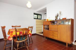 Seaside secluded apartments Cove Zavala - Gdinj, Hvar - 5717