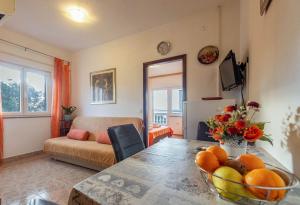 Family friendly seaside apartments Kozino, Zadar - 5749