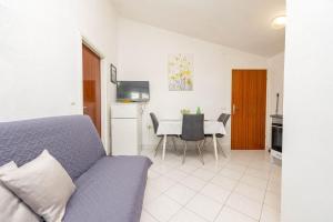 Family friendly seaside apartments Kozino - Zadar - 5749