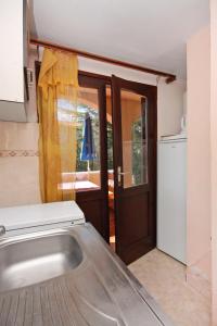 Apartments by the sea Bibinje, Zadar - 5769