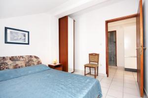 Apartments with parking space Sukosan, Zadar - 5777