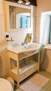 Spod Korit - Brgudac, Opatija with hot tub and free parking