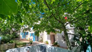 Spod Korit - Brgudac, Opatija with hot tub and free parking