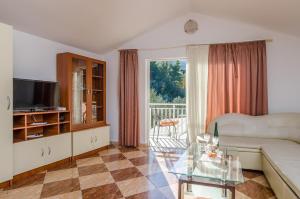 Apartments with parking space Zuljana, Peljesac - 4574