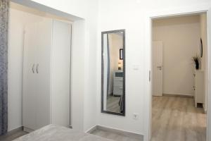 Apartments by the sea Kozino, Zadar - 5803