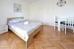 Apartments with parking space Bibinje, Zadar - 5800