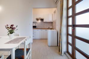 Family friendly seaside apartments Kozino, Zadar - 5756