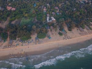 Beachfront mansion with pool