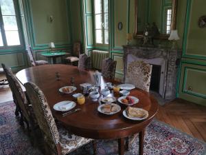 Maisons d'hotes Chateau de Launay Guen : Chambre Double