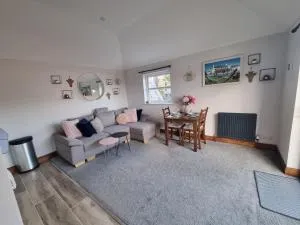 The Auld Byre - by the Beach - Lockerbie