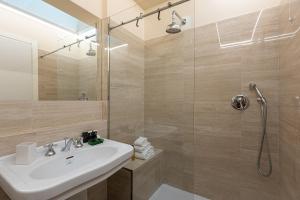 Three-Bedroom Apartment room in SPA Apartment Via Barberini