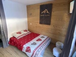 Chaleureux appartement rénové ambiance chalet