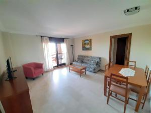 APARTAMENTO 2 DORMITORIOS.URB PLAYA VERDE