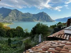 Iseo Lake Villa con vista lago e piscina - Volpino