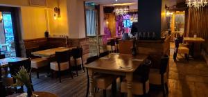 The Waterside Bar, Rooms & Restaurant