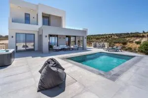 Luxurious Villa Cretan Aura with Private Heated Pool, Jacuzzi and Playroom - Áyioi Pándes