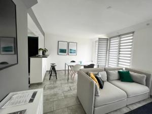 Appartements Une pause a Evreux logement entier : photos des chambres