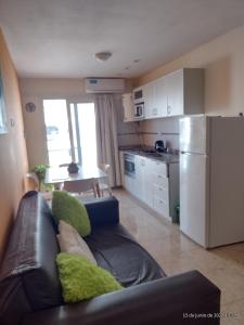 Departamento con Balcon al Mar