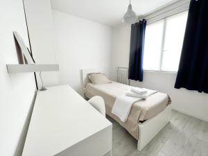 Appartements Une pause a Evreux logement entier : photos des chambres