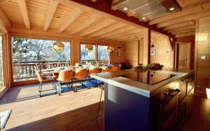 Chalet Gouter- Great central location with Jacuzzi