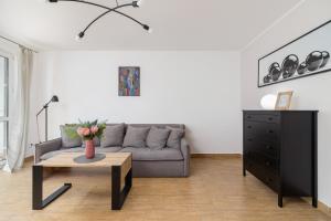 Pleasant Apartment with Terrace Cracow by Renters