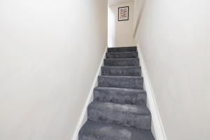 2 bedroom apartment on Peebles High Street