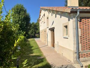 B&B / Chambres d'hotes A l oree du bois : photos des chambres