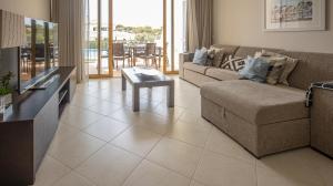 House F São Rafael Beach - Free Wifi & Airco, NETFLIX ready - 300m from the beach