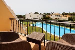 House F São Rafael Beach - Free Wifi & Airco, NETFLIX ready - 300m from the beach