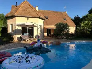 Maison avec piscine 10 minutes du circuit 24h - 萨尔特河畔拉叙兹