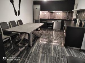 Angela Ocean Panorama