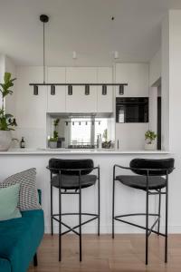 Stylowy apartament przy metrze