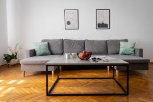 Brzozowa Apartments by Hostly