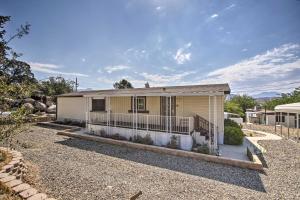 Family-Friendly Home about 1 Mi to Kern River!