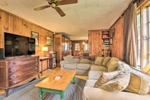 Rustic Roxbury Ski Farmhouse with Trails! - Roxbury