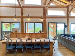 Chalets Luxury Chalet, stunning views with hot tub & sauna : photos des chambres