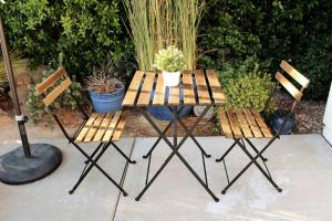 Entire Bungalow w Private Pool Near Palm Springs!