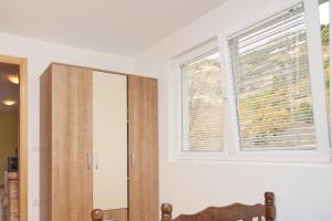 Apartments with a swimming pool Zakucac, Omis - 5954