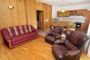 Apartments with a parking space Vinisce, Trogir - 5978