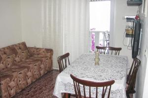 Apartments by the sea Vinisce, Trogir - 5981