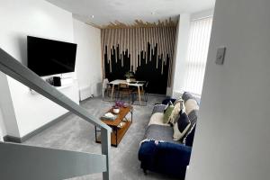 The Aylestone- Leicester City 2 Bed Duplex Apartment, Free Parking by YO ROOM!
