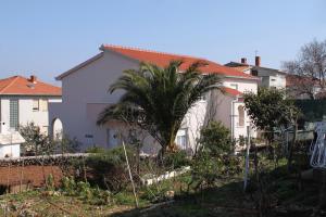 Apartments by the sea Slatine, Ciovo - 6018