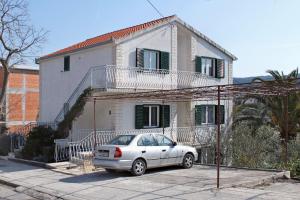 Apartments by the sea Slatine, Ciovo - 6061